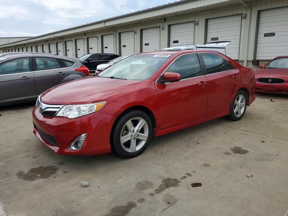 2013 TOYOTA Camry