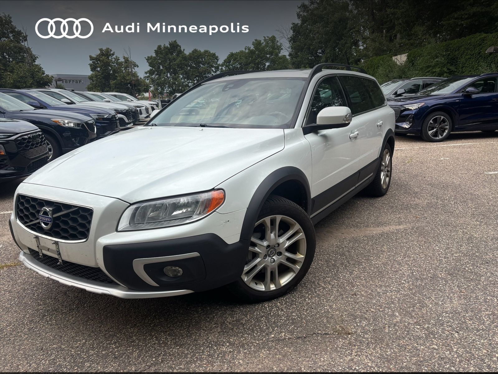 2016 VOLVO XC70