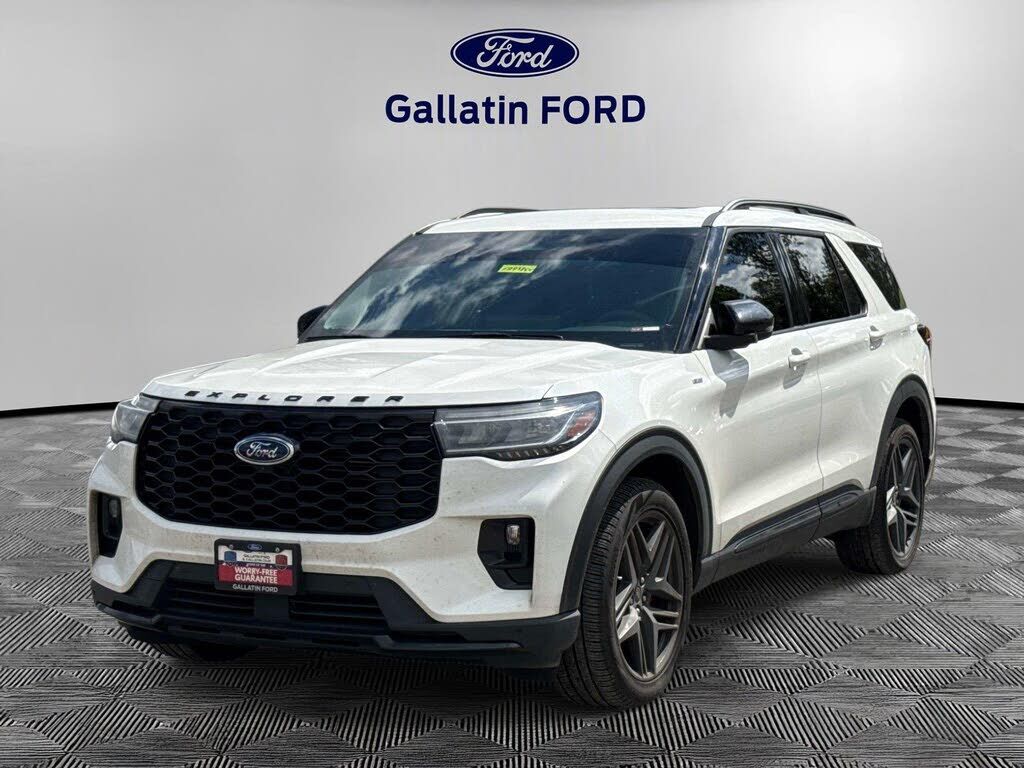 2025 FORD Explorer