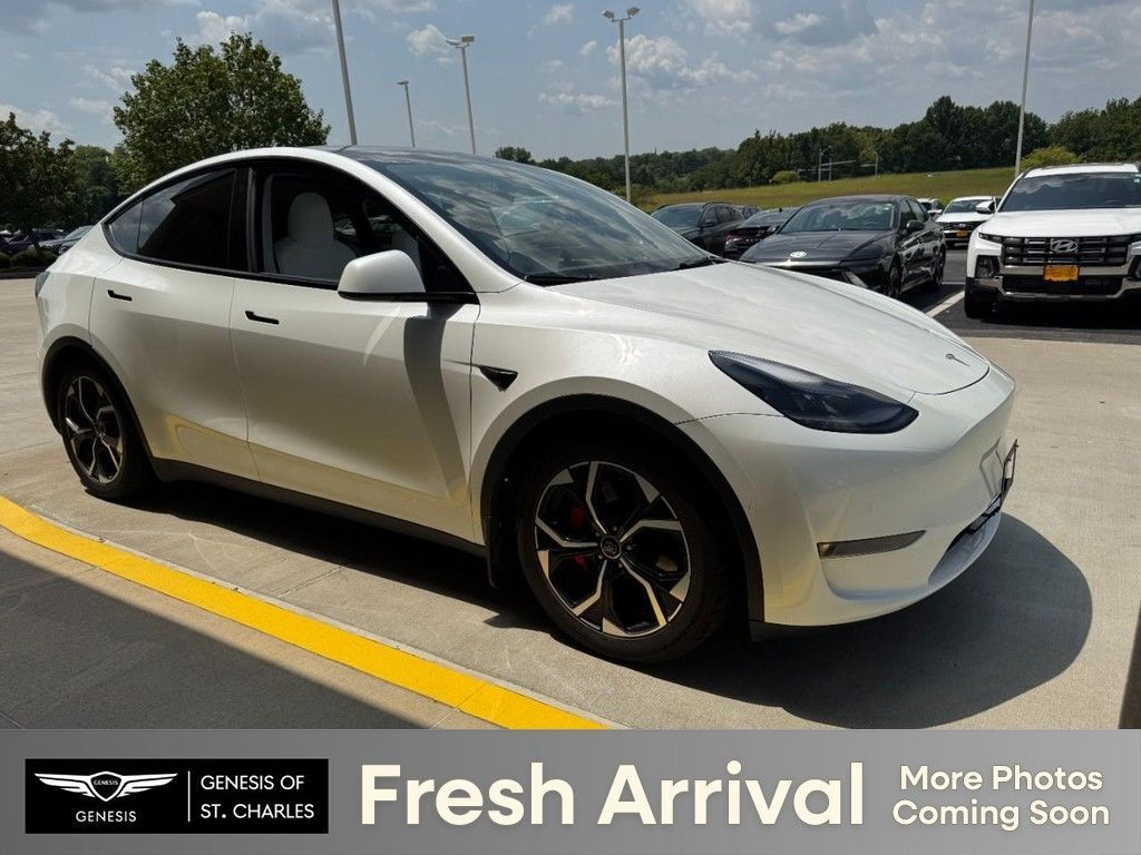 2022 TESLA Model Y
