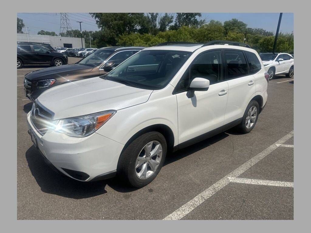 2016 SUBARU Forester
