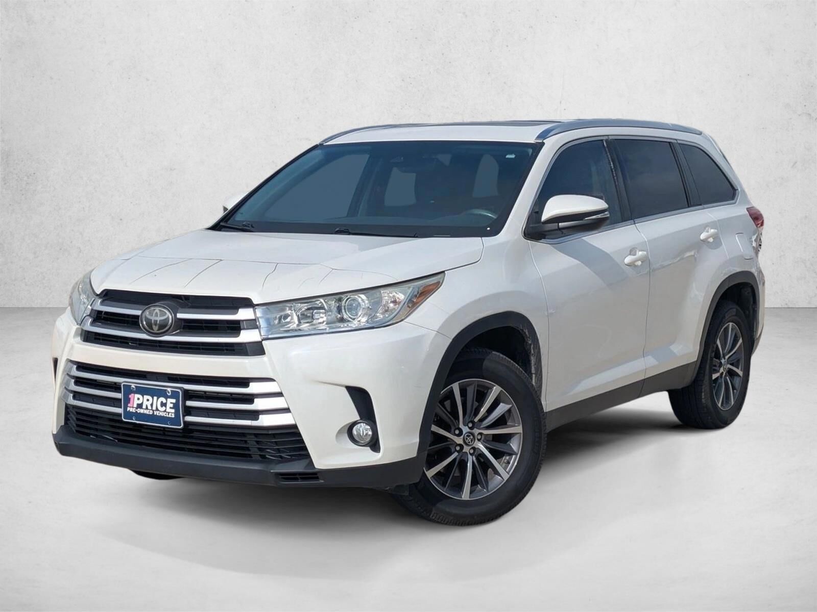 2019 TOYOTA Highlander