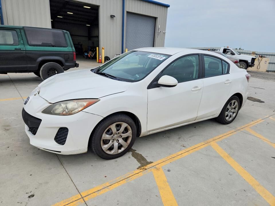 2013 MAZDA Mazda3