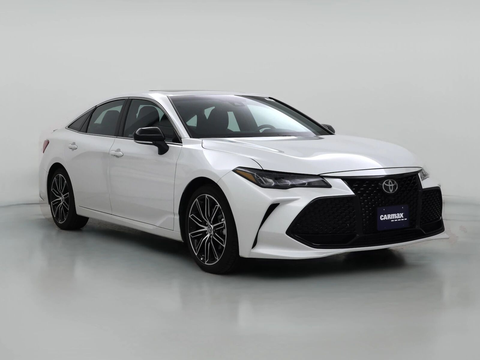 2019 TOYOTA Avalon
