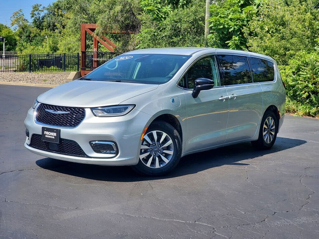 2024 CHRYSLER Pacifica