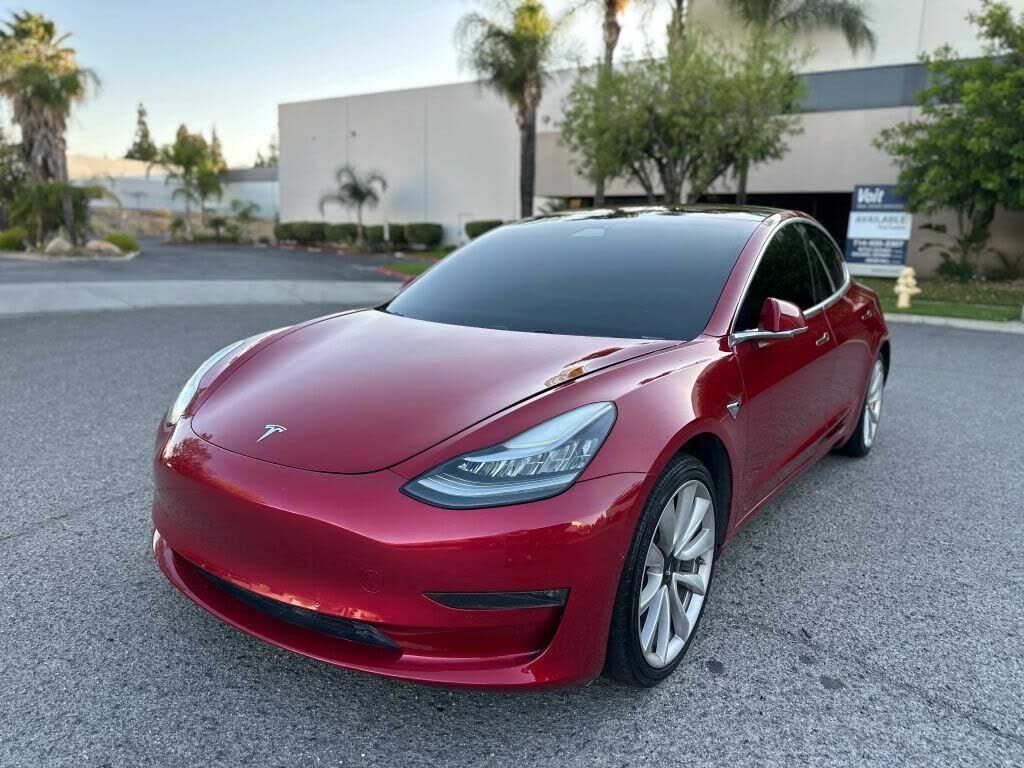 2018 TESLA Model 3