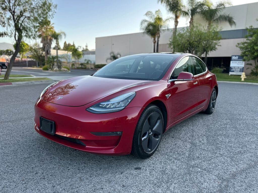 2018 TESLA Model 3