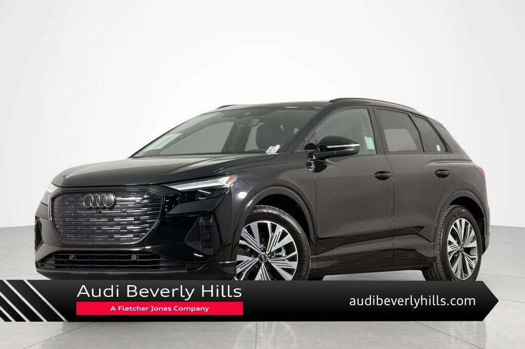 2025 AUDI Q4