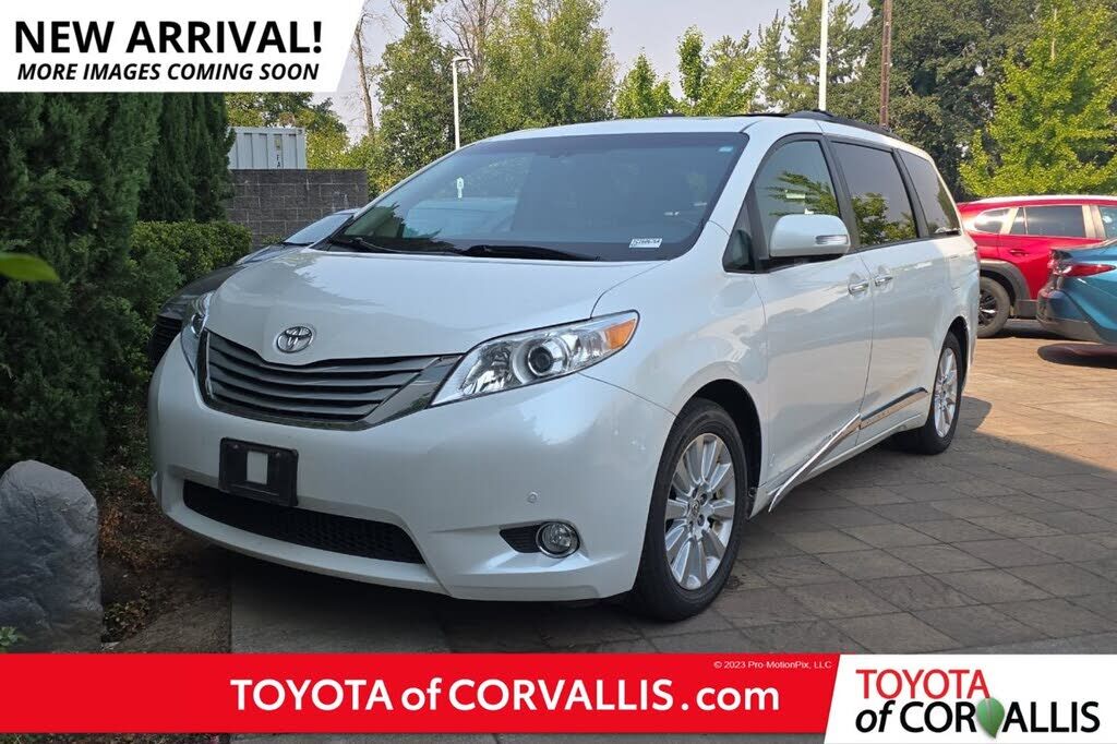 2014 TOYOTA Sienna