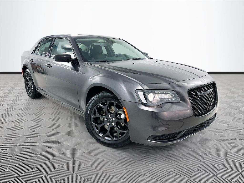 2022 CHRYSLER 300