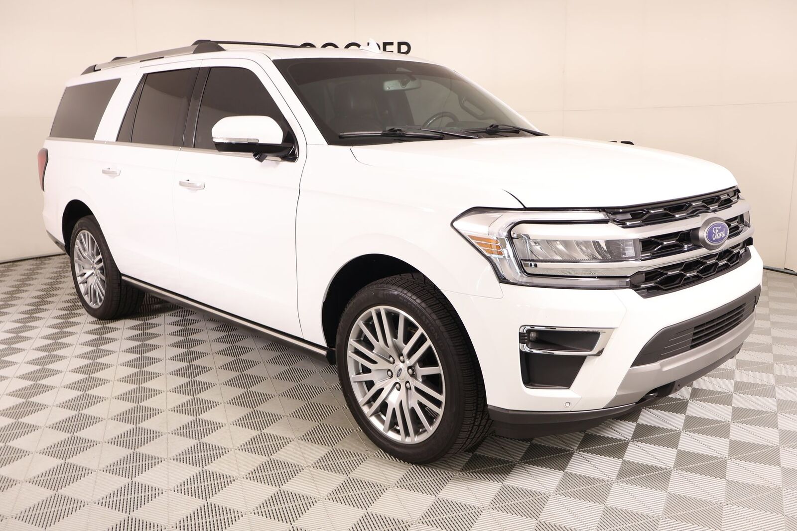 2023 FORD Expedition