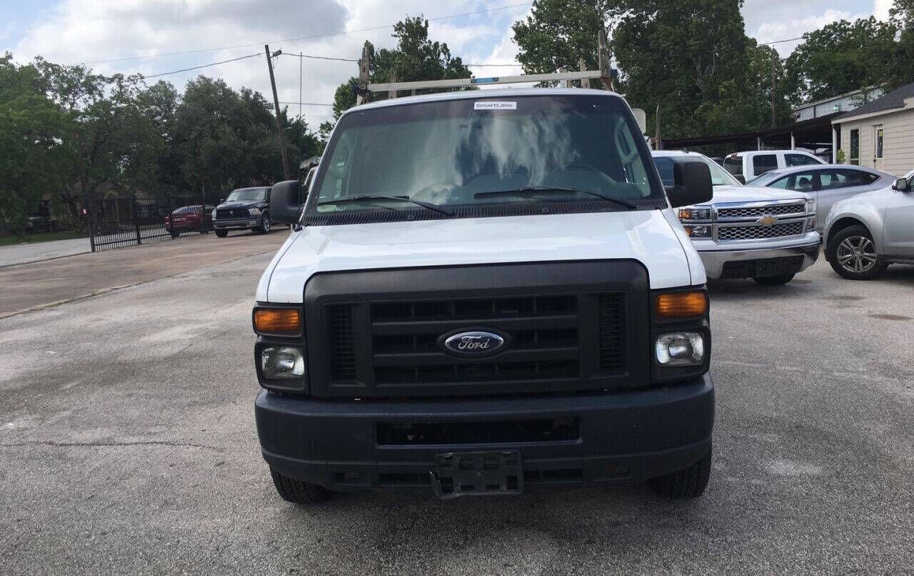 2012 FORD E-250
