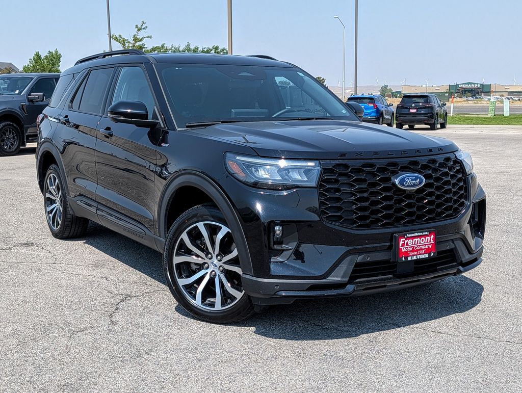 2025 FORD Explorer