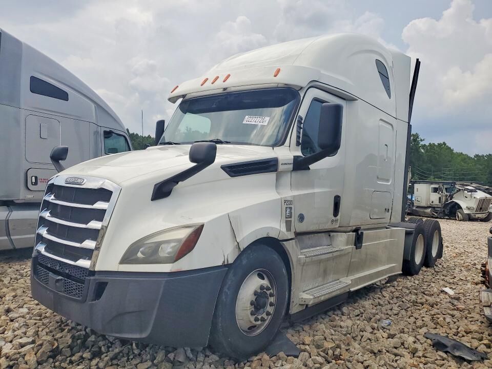 2020 FREIGHTLINER Cascadia