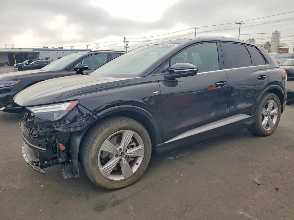 2024 AUDI Q4