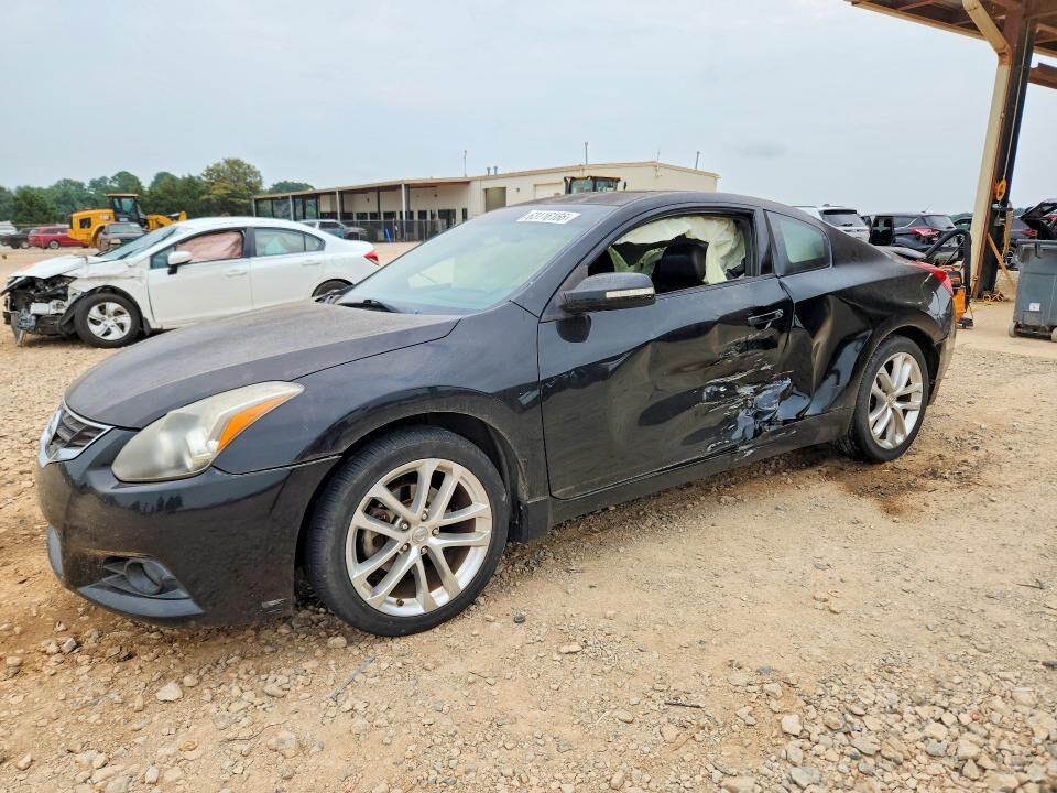 2011 NISSAN Altima