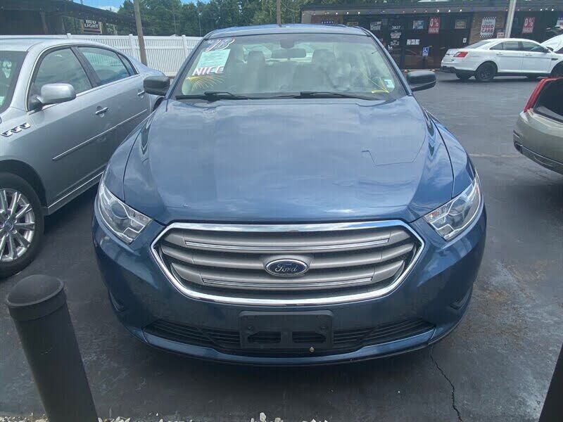 2018 FORD Taurus