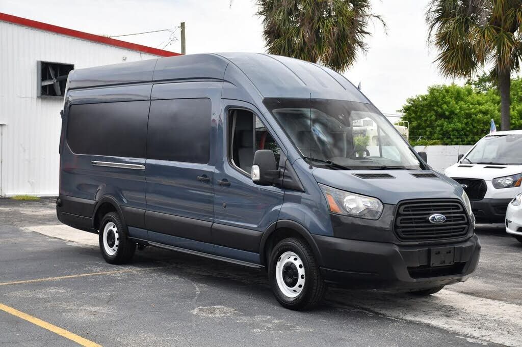 2019 FORD Transit