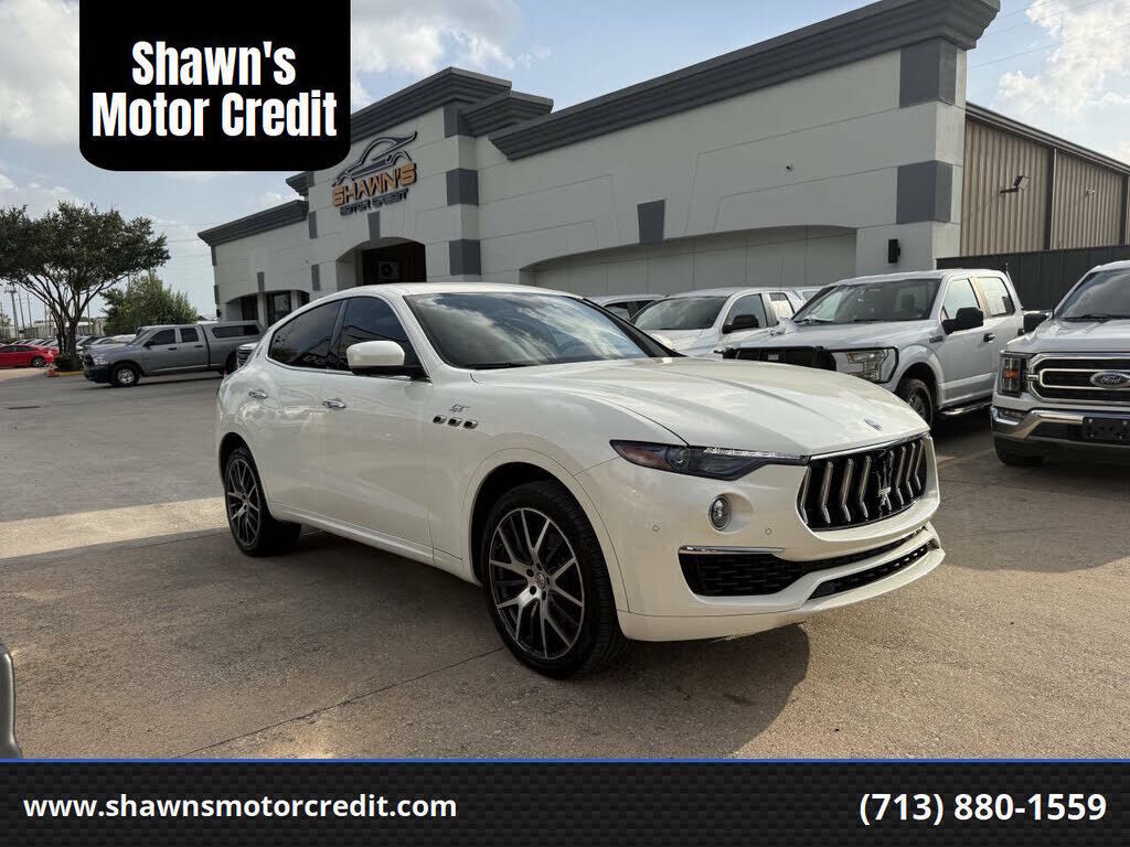 2022 MASERATI Levante