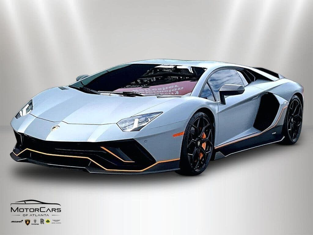 2022 LAMBORGHINI Aventador