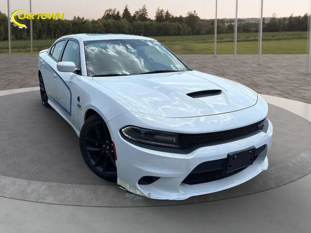 2021 DODGE Charger