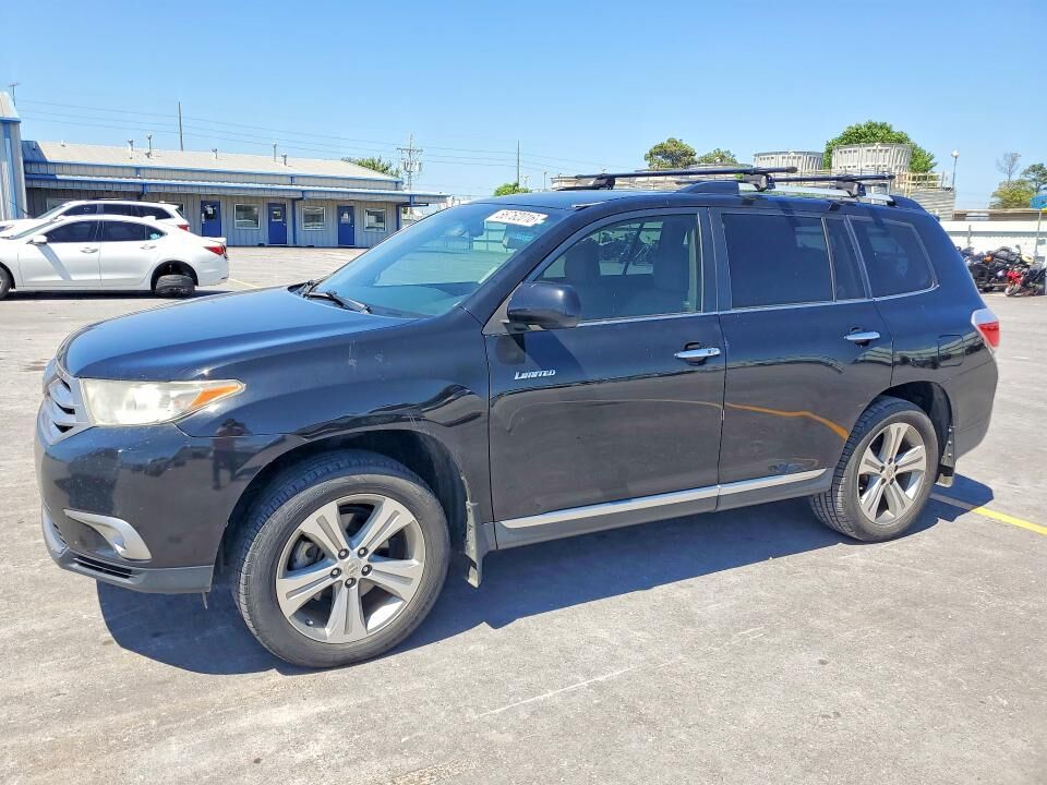 2013 TOYOTA Highlander