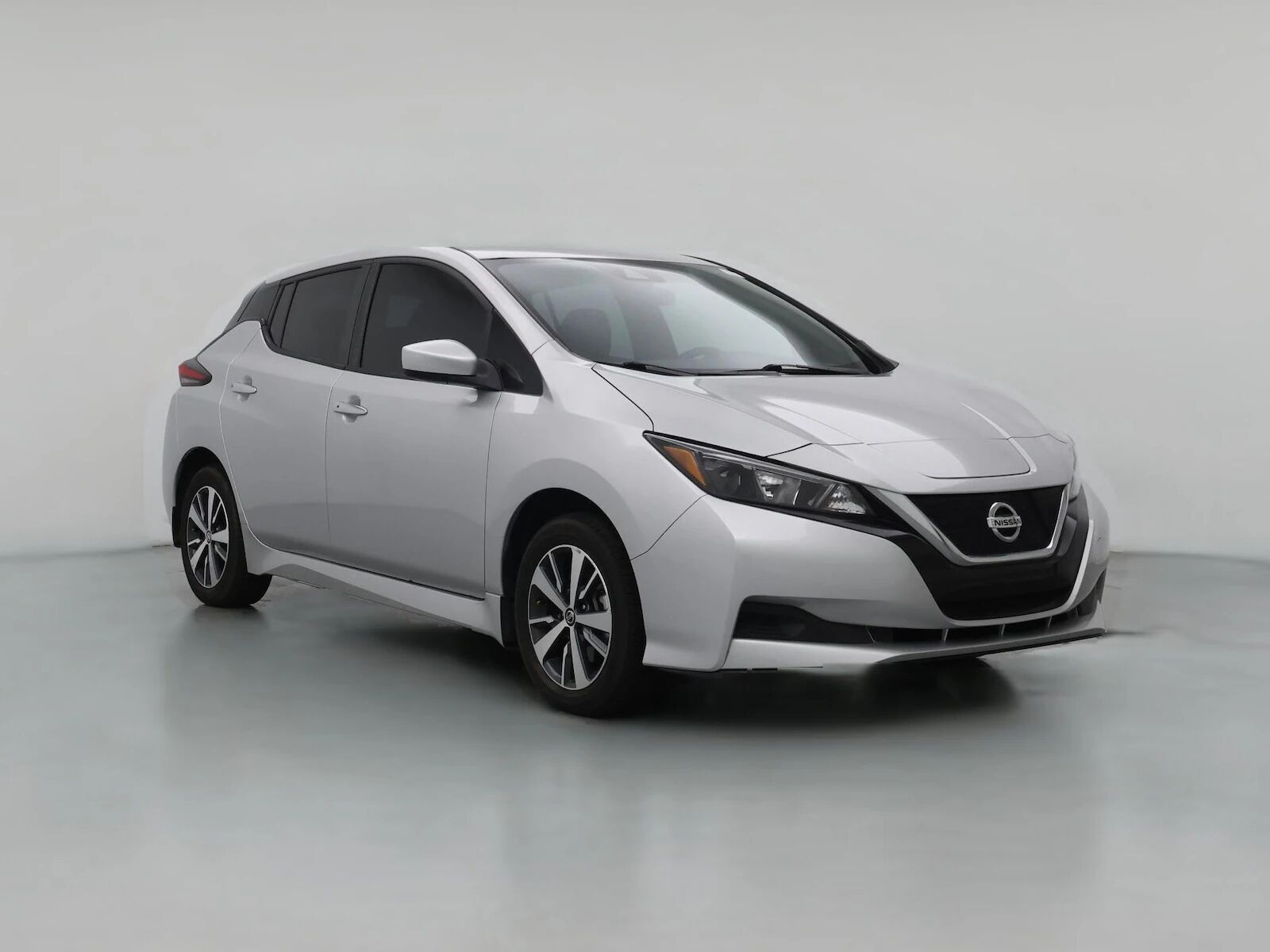 2022 NISSAN Leaf