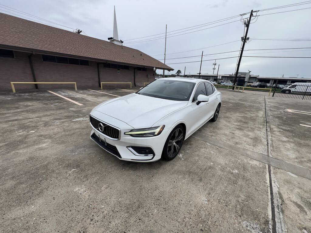 2020 VOLVO S60