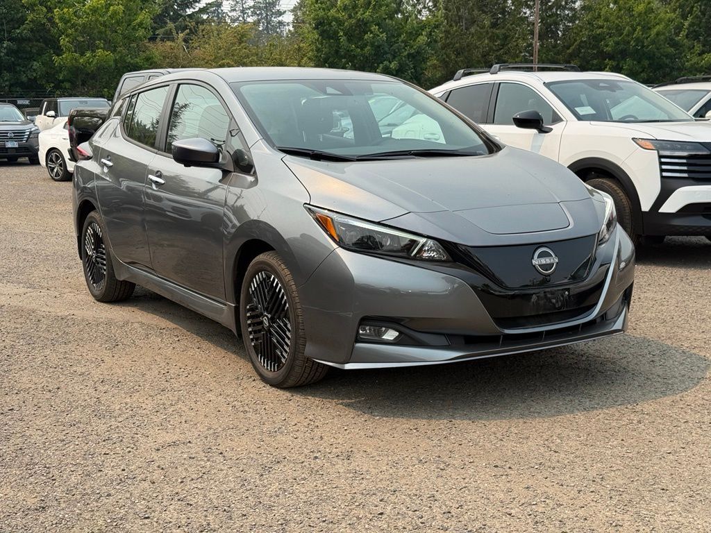 2024 NISSAN Leaf