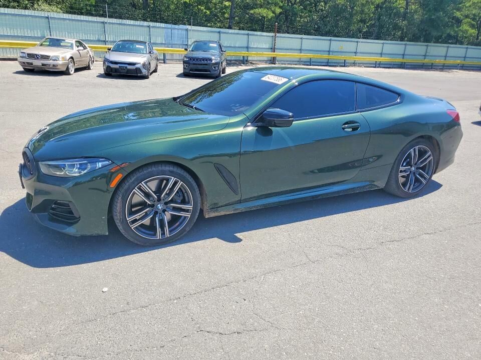 2025 BMW M8