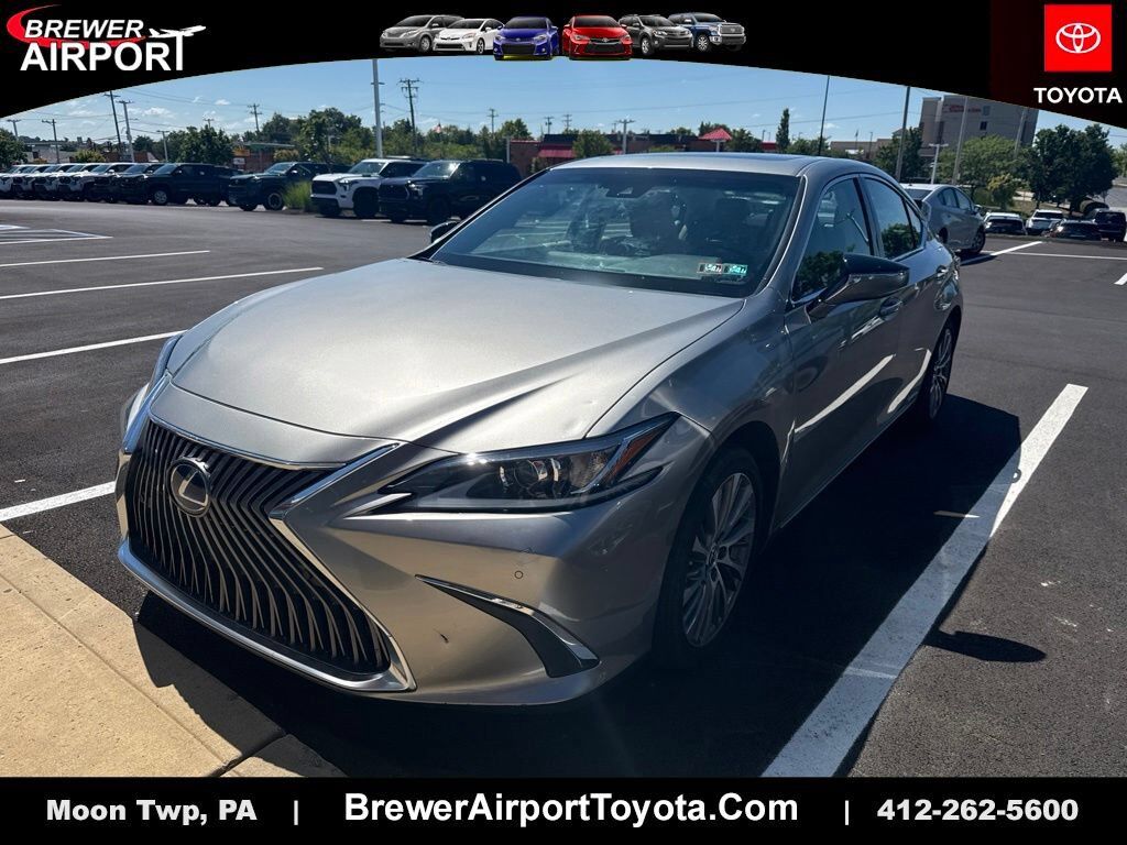 2021 LEXUS ES