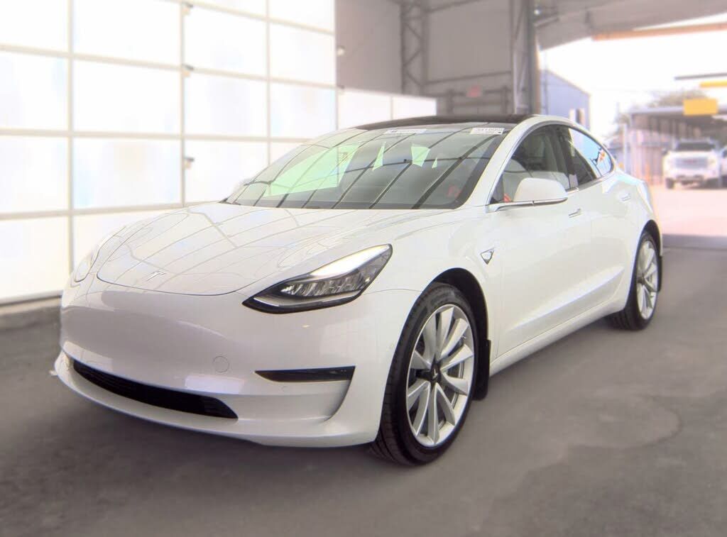 2020 TESLA Model 3
