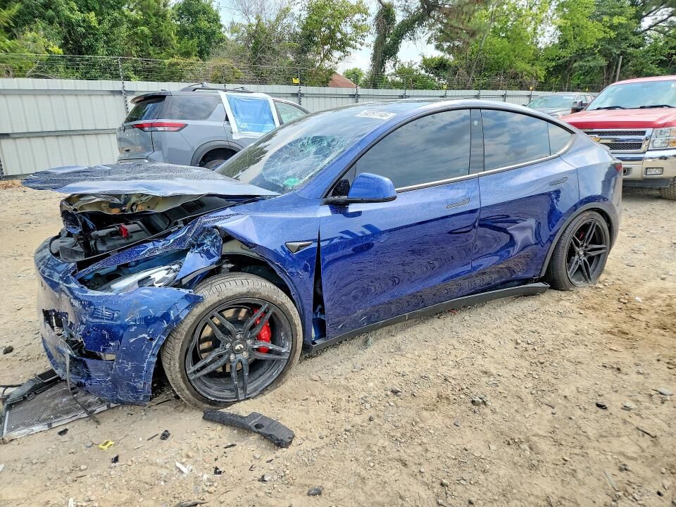 2022 TESLA Model Y