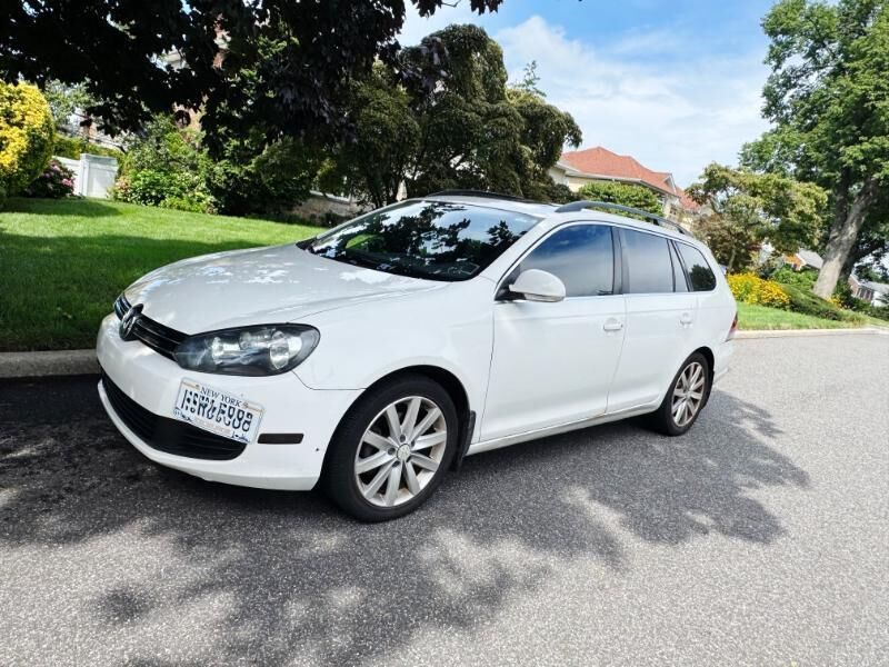 2011 VOLKSWAGEN Jetta Wagon