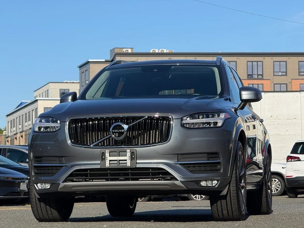 2017 VOLVO XC90