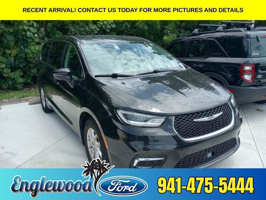 2023 CHRYSLER Pacifica