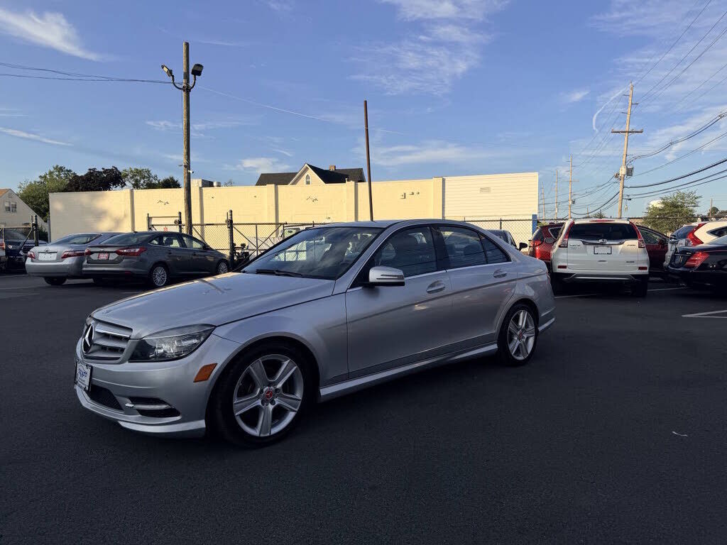 2011 MERCEDES-BENZ C-Class