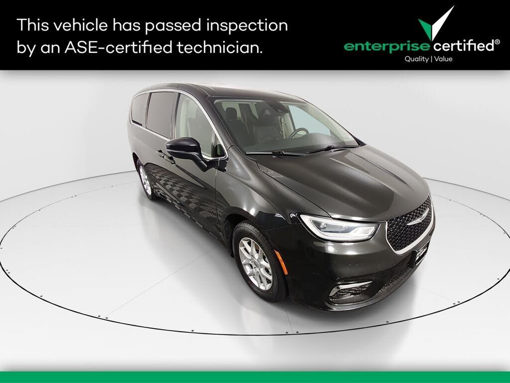 2023 CHRYSLER Pacifica
