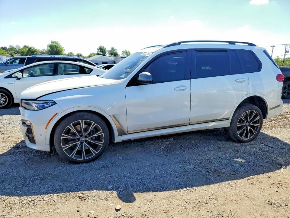 2021 BMW X7