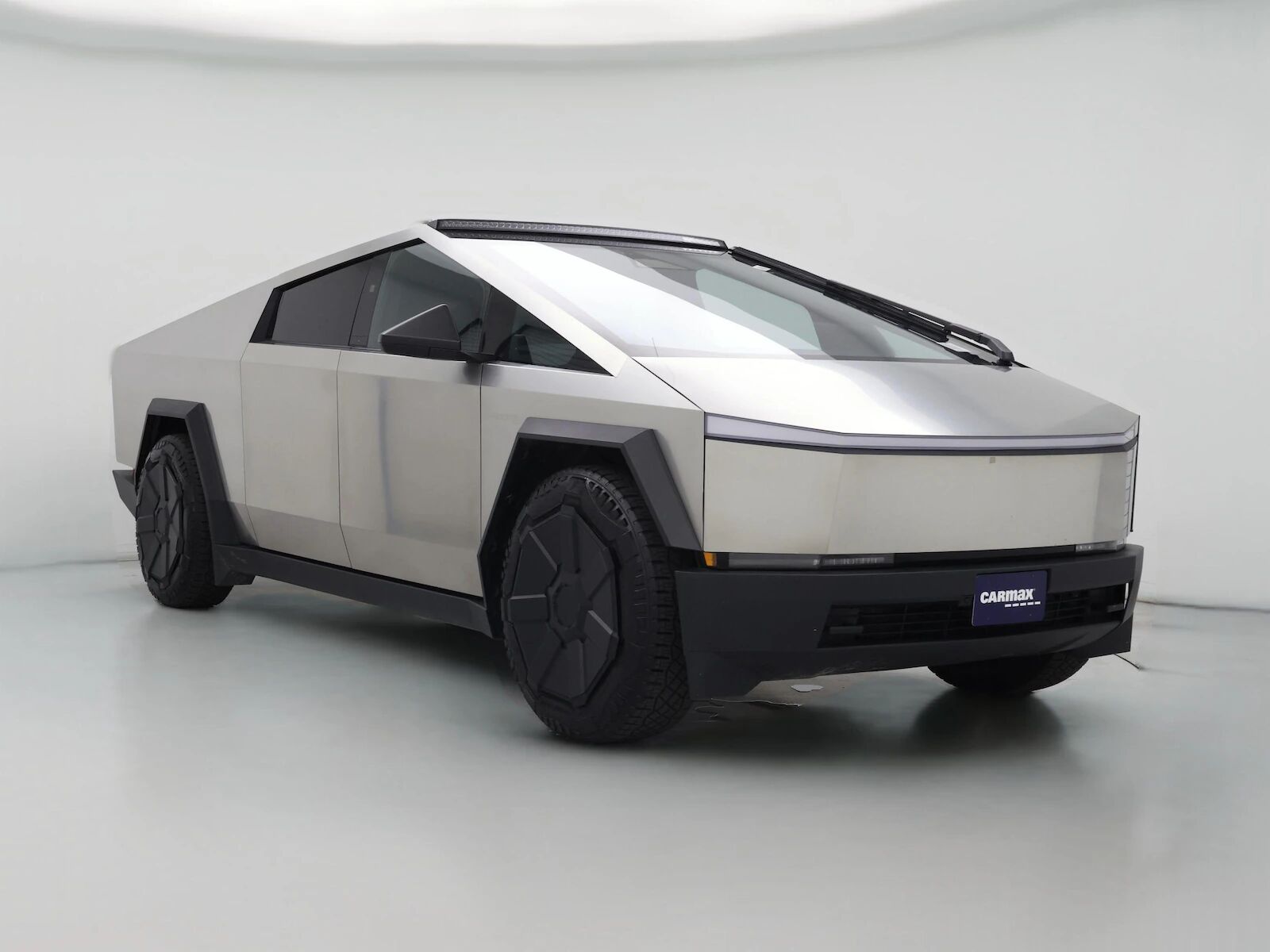 2024 TESLA Cybertruck