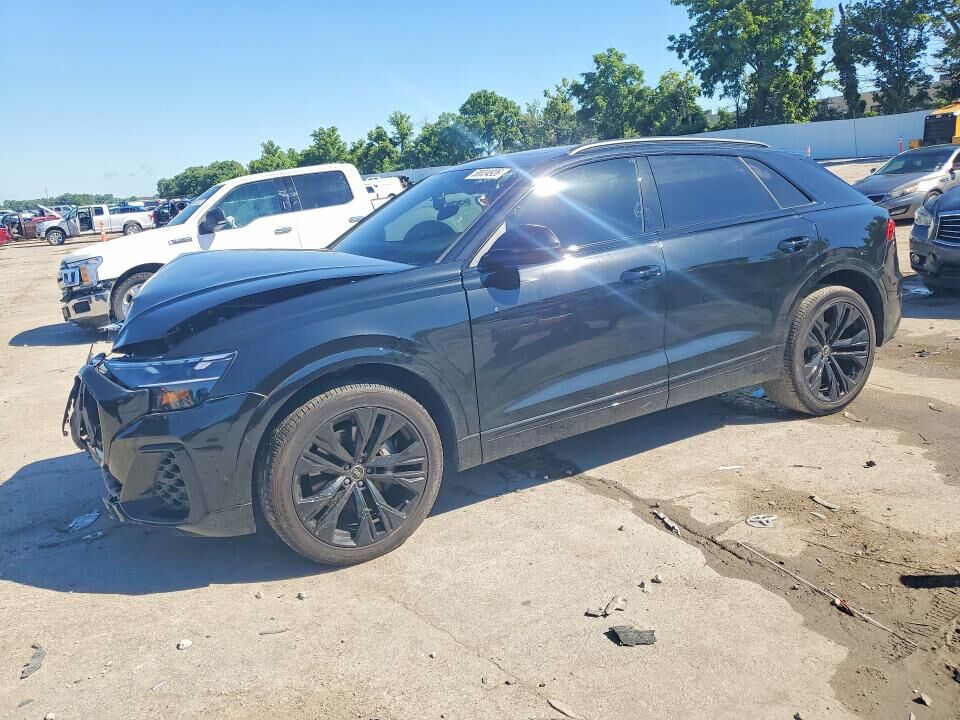2025 AUDI Q8