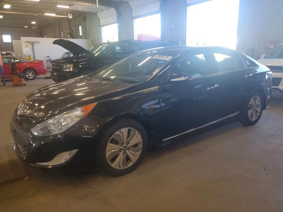 2013 HYUNDAI Sonata