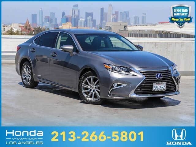 2017 LEXUS ES