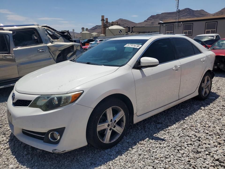 2013 TOYOTA Camry
