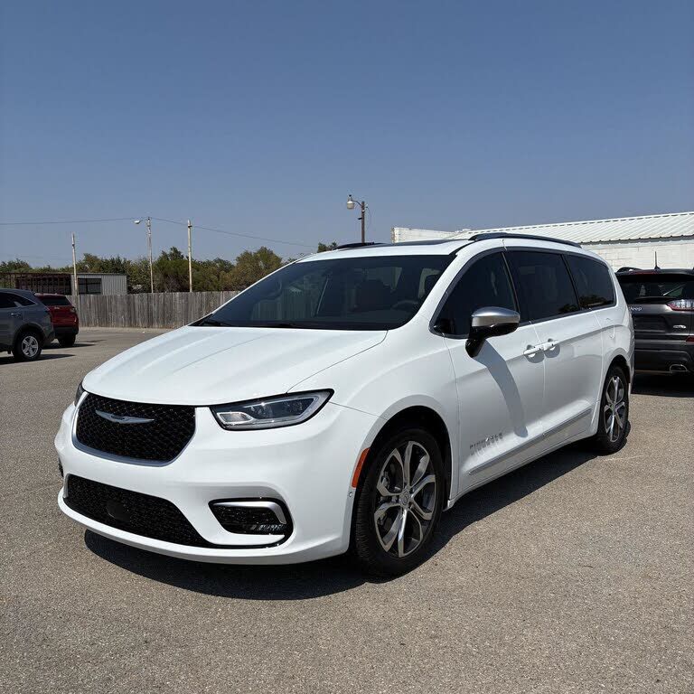 2026 CHRYSLER Pacifica