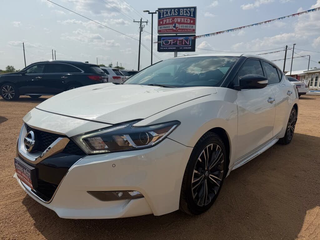2017 NISSAN Maxima