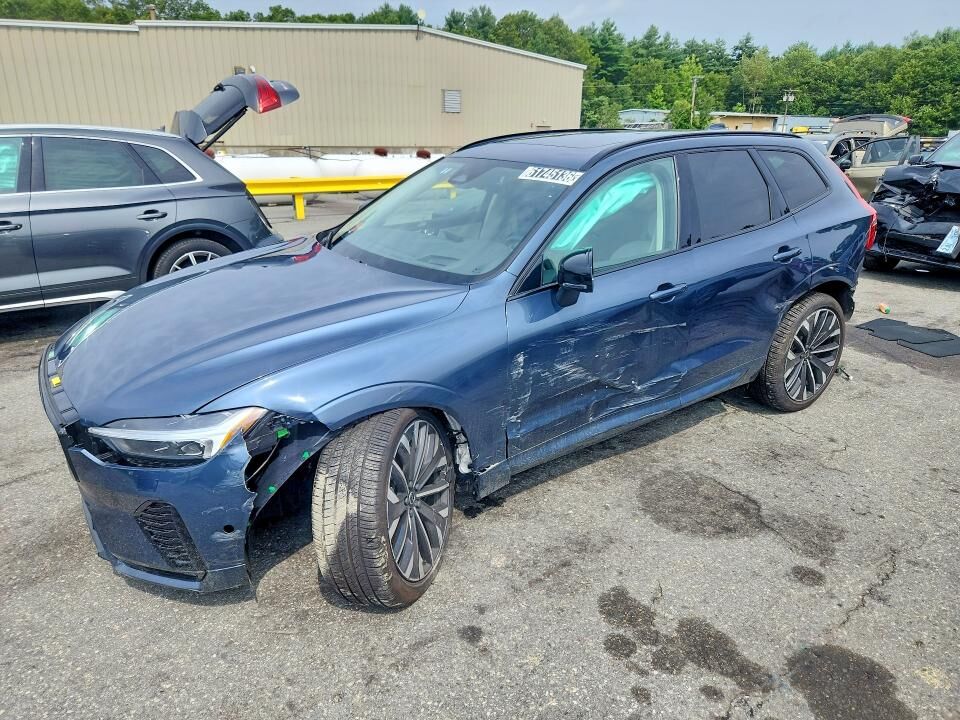 2026 VOLVO XC60