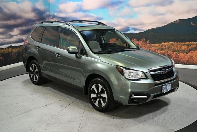 2017 SUBARU Forester