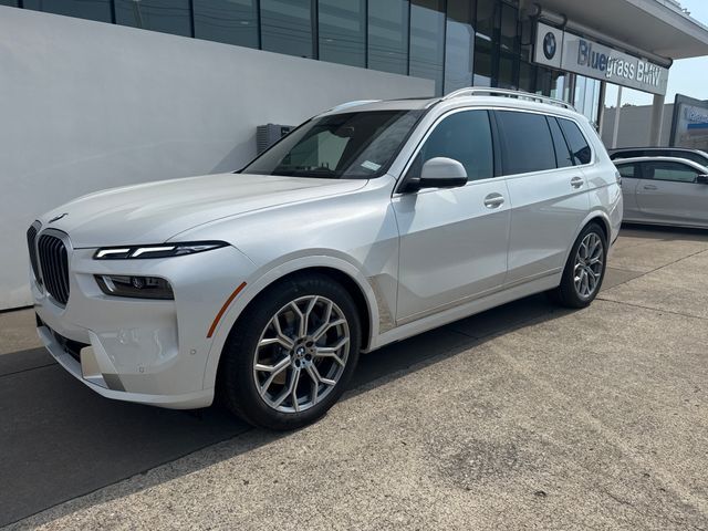 2027 BMW X7