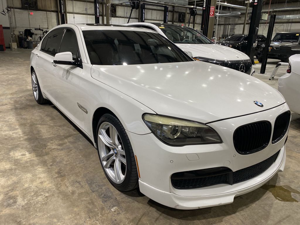 2011 BMW 7 Series
